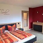 Apartment Bauernhof Finkel - Mit Balkon - Bergsicht - Traktor Mitfahren - Tiere Streicheln - Entspannter Familienurlaub - Zentrale Lage Nahe Oberstdorf Ofterschwang