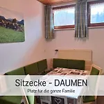 Bauernhof Finkel - Mit Balkon - Bergsicht - Traktor Mitfahren - Tiere Streicheln - Entspannter Familienurlaub - Zentrale Lage Nahe Oberstdorf *