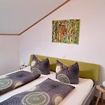 Bauernhof Finkel - Mit Balkon - Bergsicht - Traktor Mitfahren - Tiere Streicheln - Entspannter Familienurlaub - Zentrale Lage Nahe Oberstdorf Apartment *
