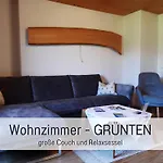 Appartement Bauernhof Finkel - Mit Balkon - Bergsicht - Traktor Mitfahren - Tiere Streicheln - Entspannter Familienurlaub - Zentrale Lage Nahe Oberstdorf *