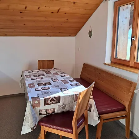 Bauernhof Finkel - Mit Balkon - Bergsicht - Traktor Mitfahren - Tiere Streicheln - Entspannter Familienurlaub - Zentrale Lage Nahe Oberstdorf *