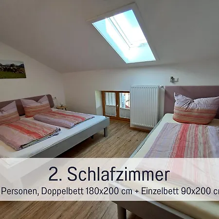 Bauernhof Finkel - Mit Balkon - Bergsicht - Traktor Mitfahren - Tiere Streicheln - Entspannter Familienurlaub - Zentrale Lage Nahe Oberstdorf * Ofterschwang