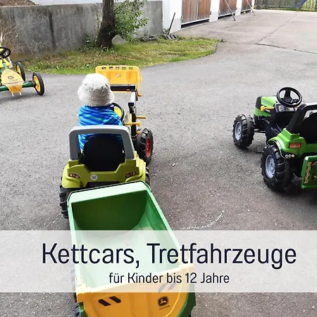 Bauernhof Finkel - Mit Balkon - Bergsicht - Traktor Mitfahren - Tiere Streicheln - Entspannter Familienurlaub - Zentrale Lage Nahe Oberstdorf Lejlighed *
